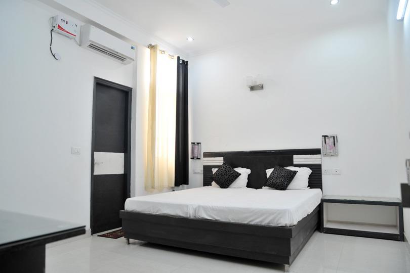 Aura Suites 古尔冈 外观 照片