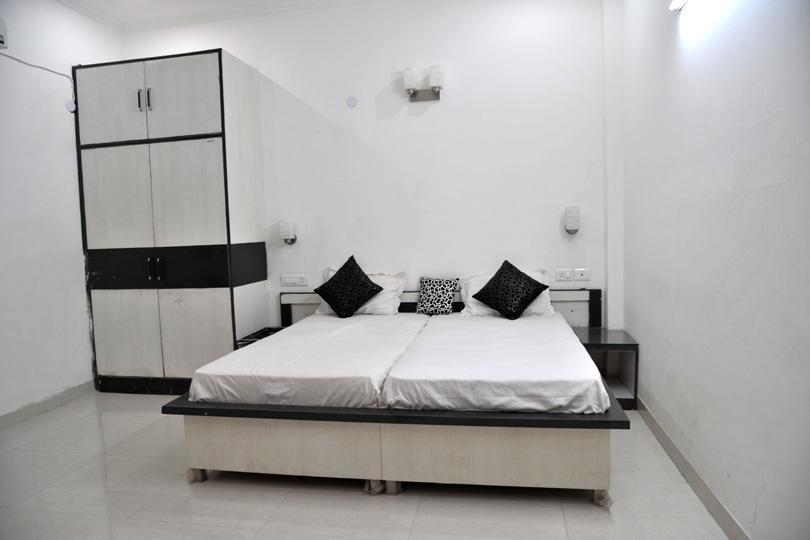 Aura Suites 古尔冈 外观 照片