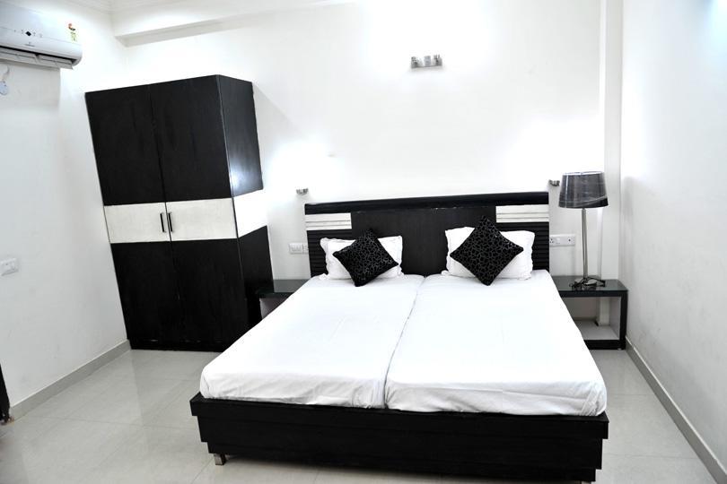 Aura Suites 古尔冈 外观 照片