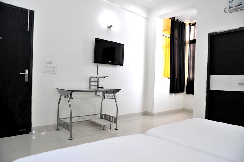 Aura Suites 古尔冈 外观 照片